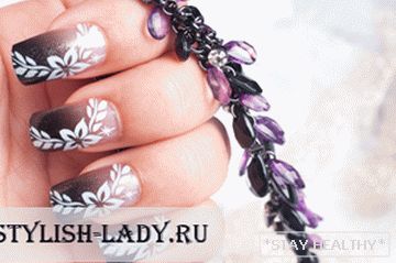 Krásné designové prodloužení nehtů