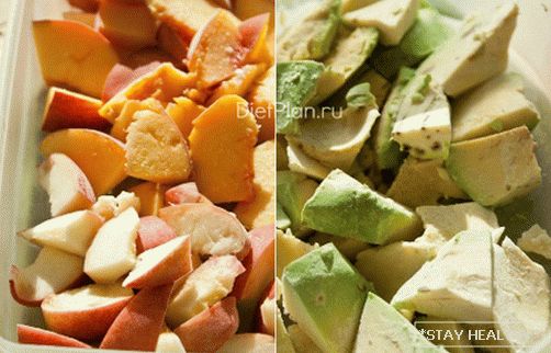 Peach Smoothie s avokádem a lněným semínkem