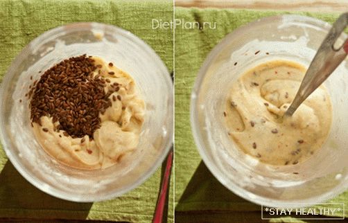 Peach Smoothie s avokádem a lněným semínkem